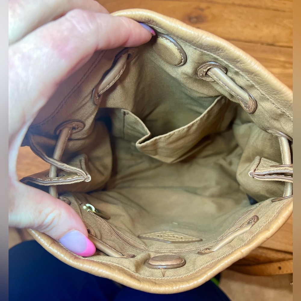 Fossil Crossbody - Picture 2 of 7